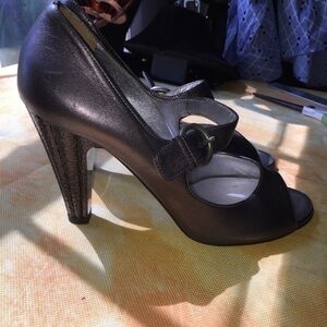 Guiseppe Zanotti pewter comfort style pumps sz 9.5